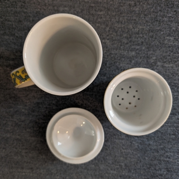 3/$15 | Yellow Floral Oriental 3pc Mug & Loose Leaf Tea Infuser Strainer & Lid - Picture 4 of 7